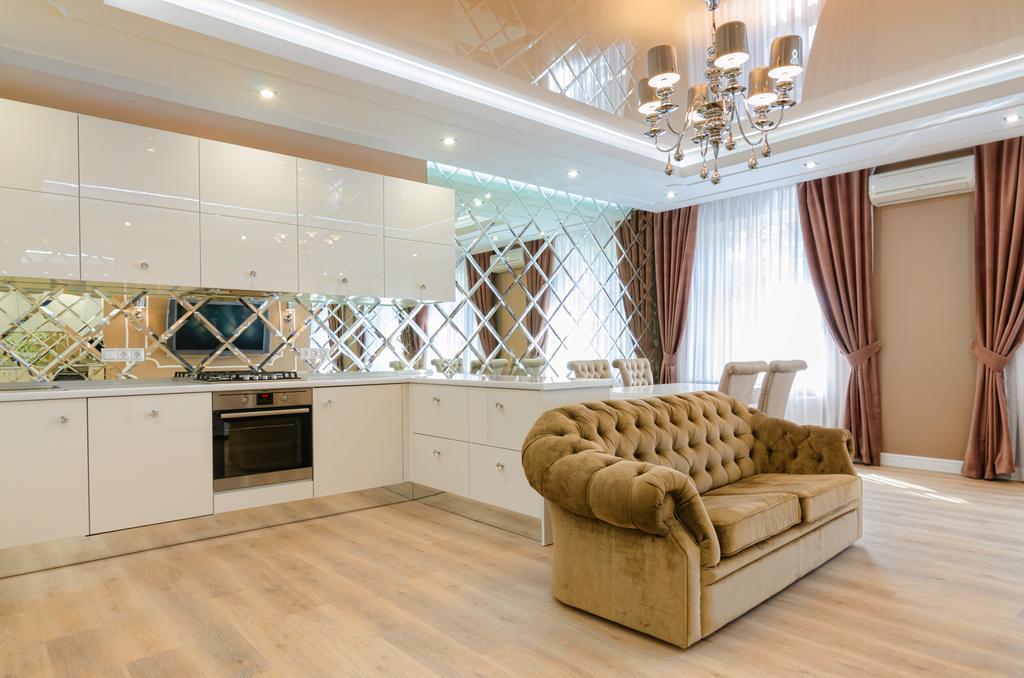 Royal Art-Deco Apartment Lviv Ngoại thất bức ảnh